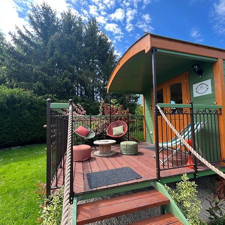 La Roulotte Deluxe De Malpas Bed & Breakfast Quingey Exterior foto