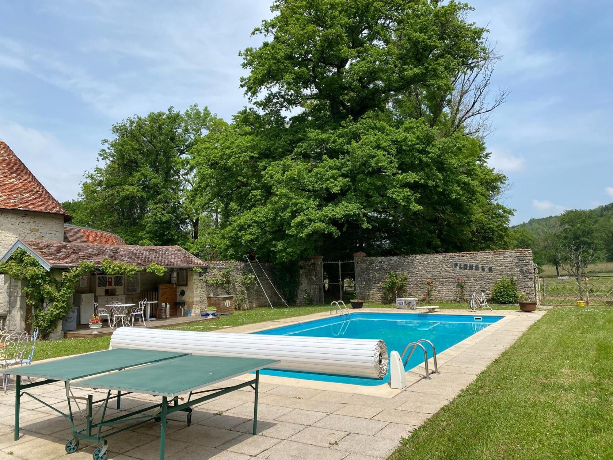 La Roulotte Deluxe De Malpas Bed & Breakfast Quingey Exterior foto